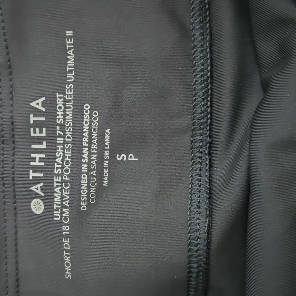 ATHLETA ULTIMATE STASH II 7" SHORT BLACK SIZE SMALL WORKOUT YOGA VACATION - Picture 8 of 12